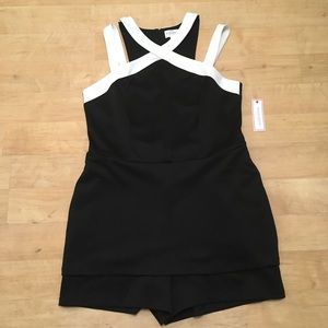 Bisou Bisou Black Dressy Romper Size L - New!